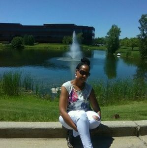 Meet your Posher, Linda